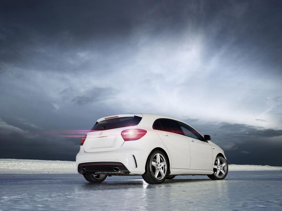  Mercedes-Benz A-Class by Dezent 2014 года  (фото 2 из 2)